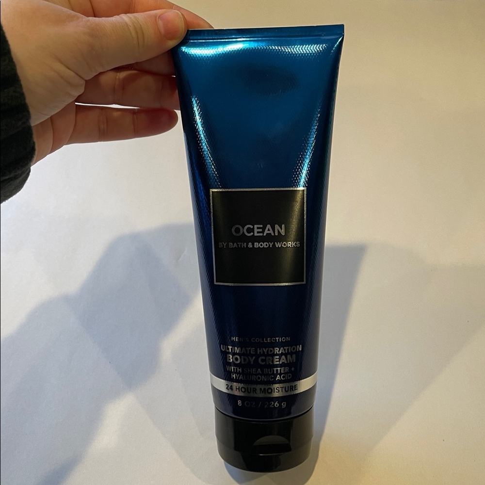 Bath & Body Works Ocean Men’s Ultimate Hydration Body Cream 8 oz – Shea Butter - Picture 2 of 3